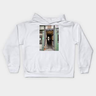 Alley through half-timbered house Kids Hoodie